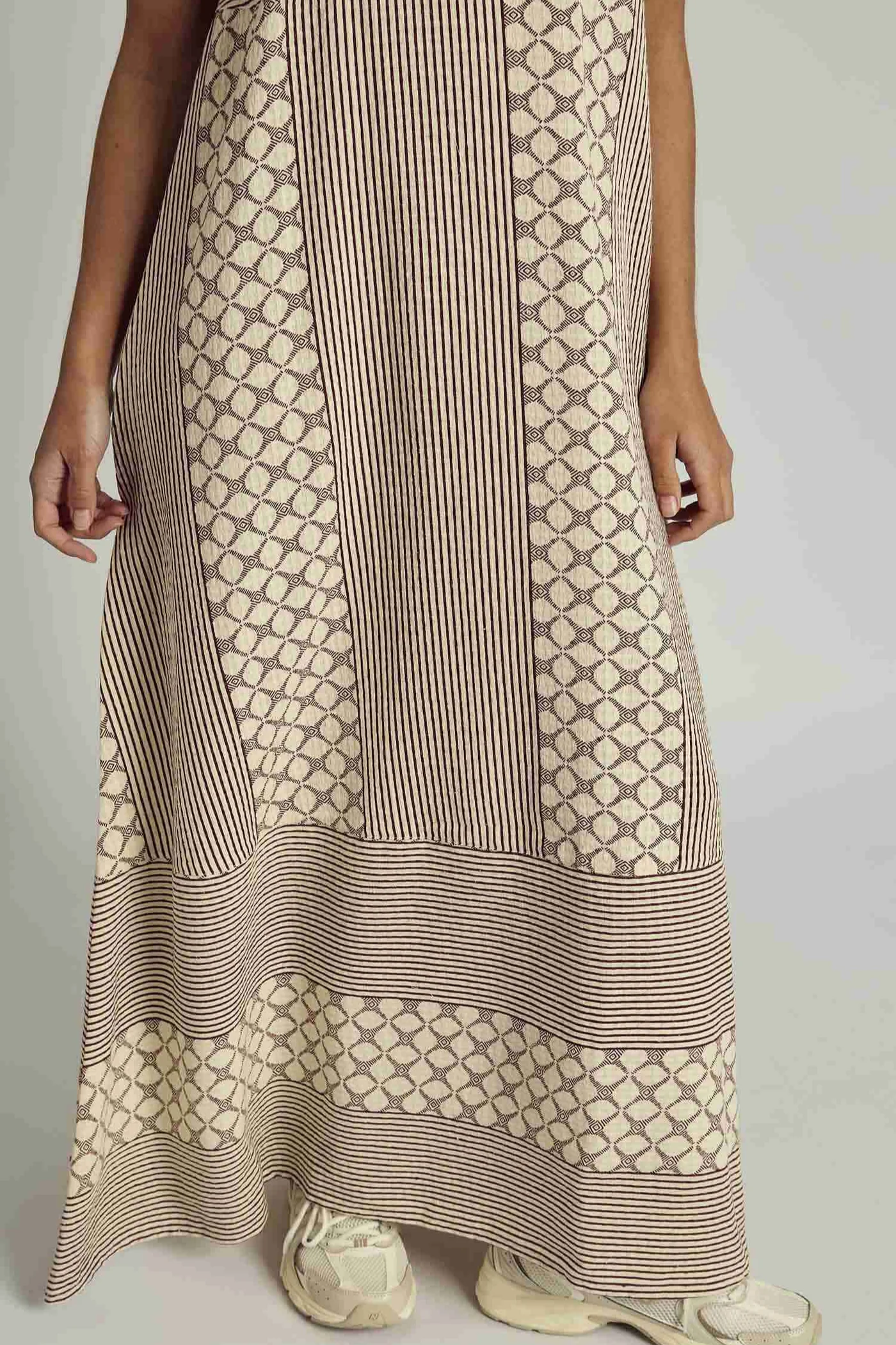 Kinsley Contrast Maxi Dress
