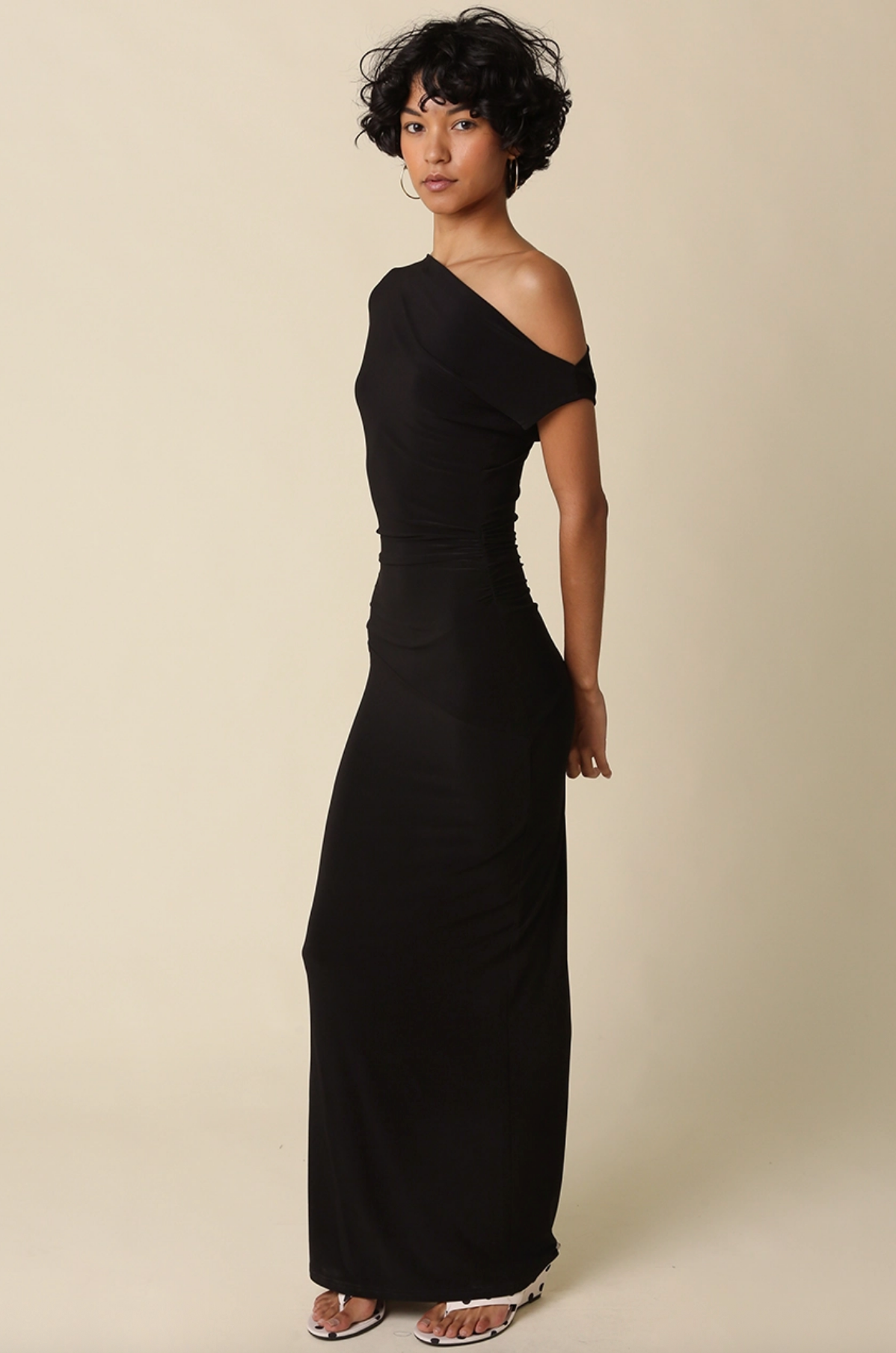 Noir One Shoulder Maxi
