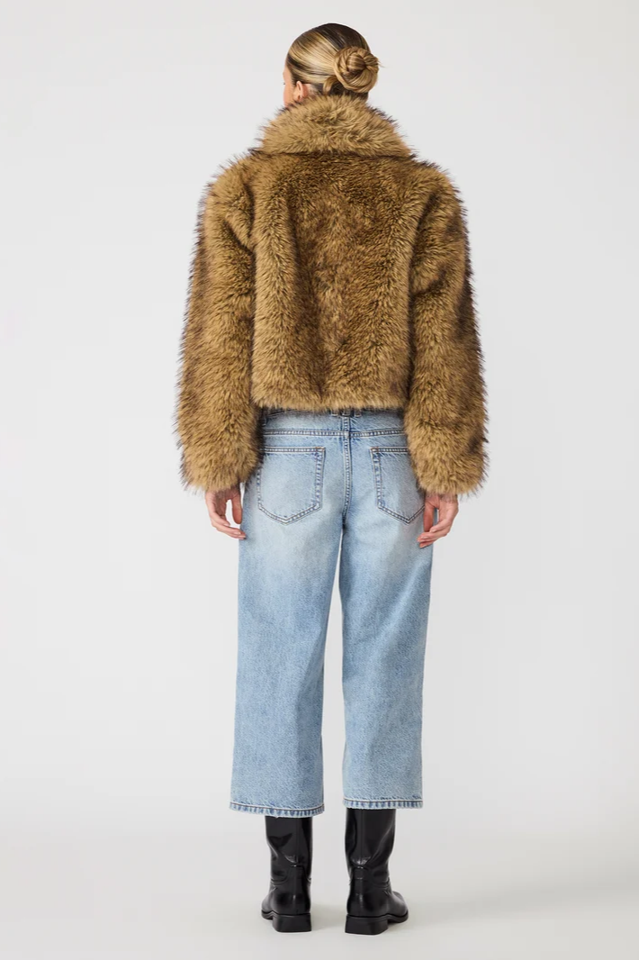 Roe Coat
