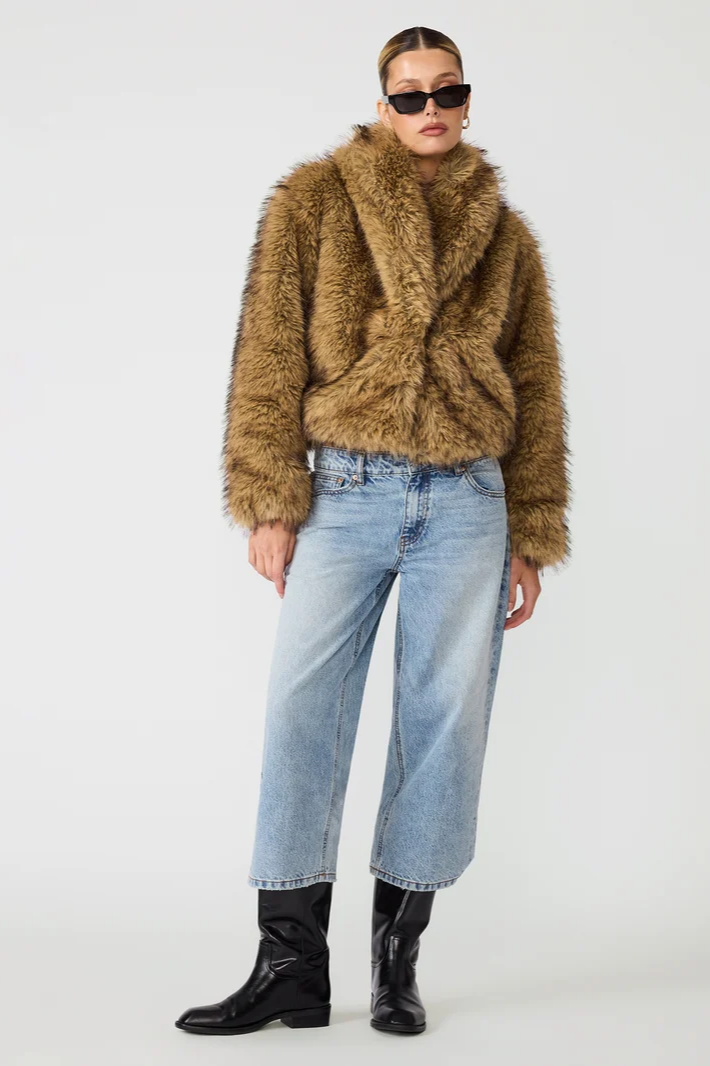 Roe Coat